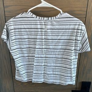 LULULEMON CROPPED COTTON TEE BLACK AND WHITE STRIPE